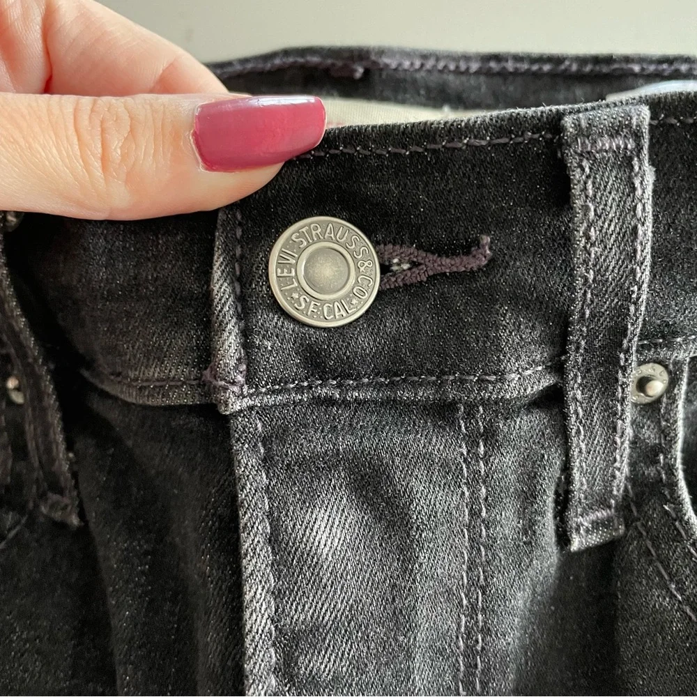 Levi's Sculpt High Rise Jeans - Picture 2 of 15